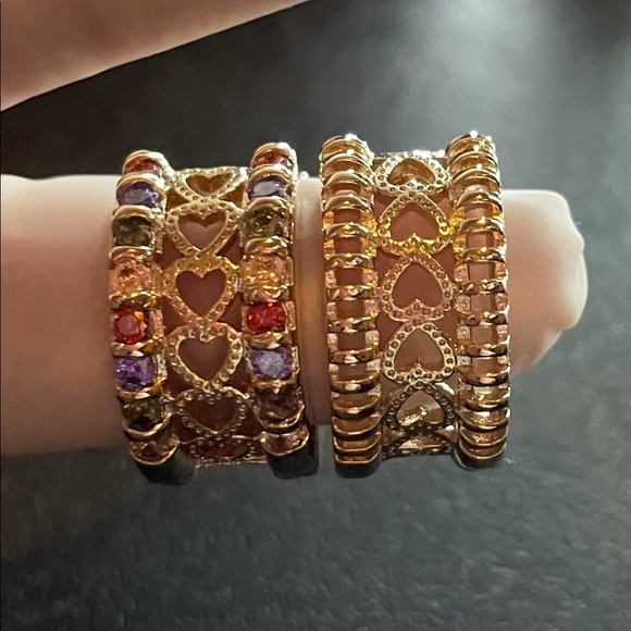 Gorgeous 18K Gold Plated Earrings - Picture 4 of 6